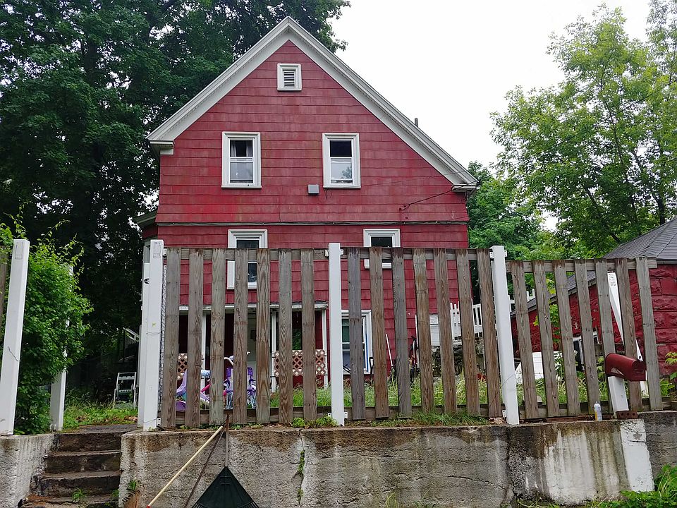1st image of 20 Wells Ct