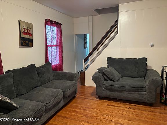 3rd image of 87-89 Custer St