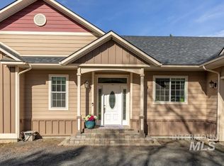 705 Rachel St, Troy, ID 83871