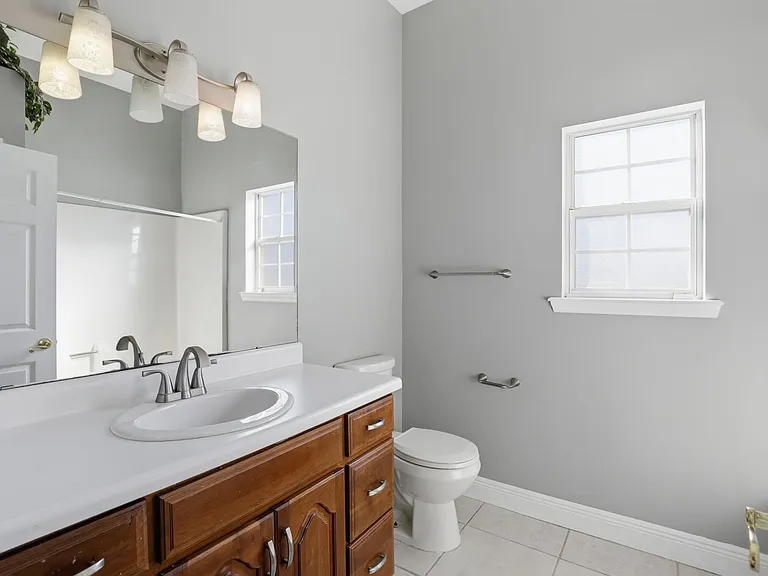 14313 NW 60th Ave — Photo 36