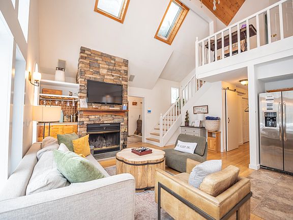 3rd image of 34 Binney Brook Road