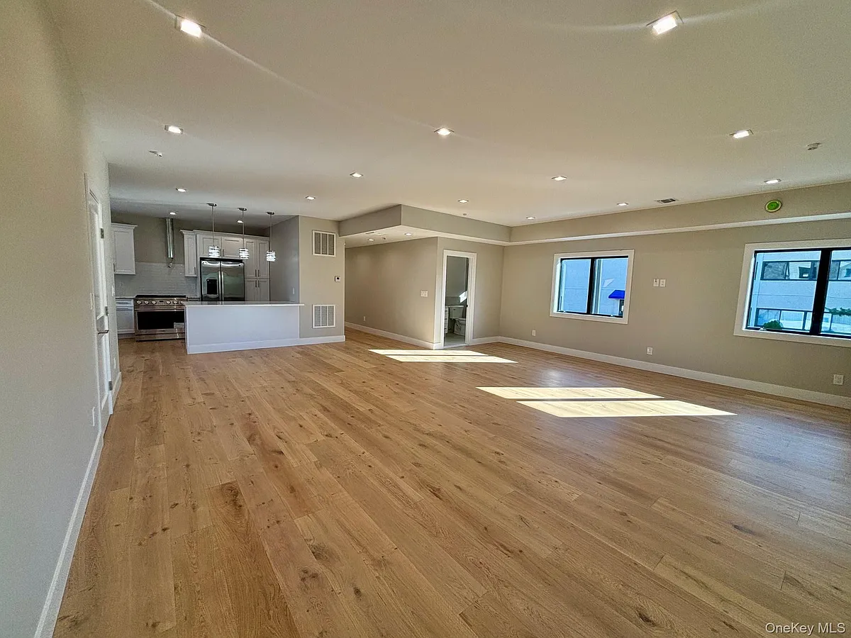 Building Photo - 159 Harrison Ave #C
