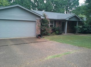 1202 Lisa Ln, Van Buren, AR 72956