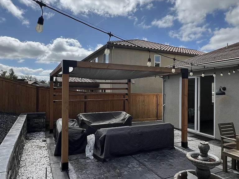 4216 Whitethorn Dr — Photo 43