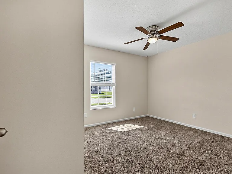 137 Fairway Ct — Photo 8