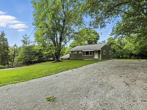 2nd image of 6040 Parrakeet Dr