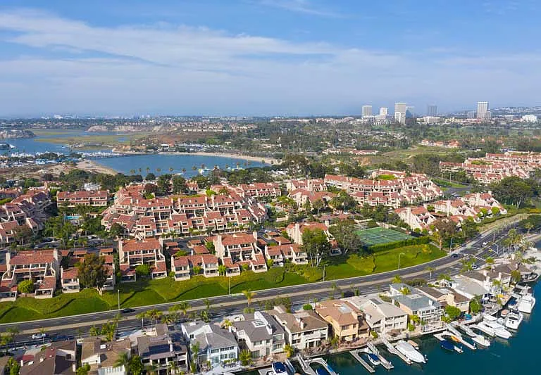 Promontory Point Apartment Homes — Photo 8