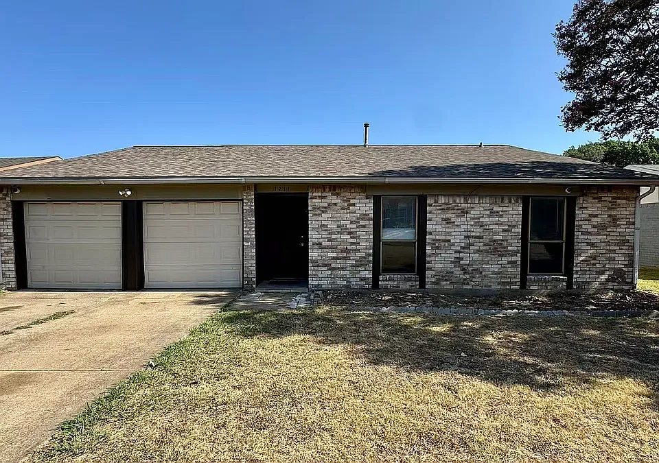 1211 Brush Creek Dr
