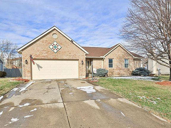 2nd image of 718 W Aberdeen Dr