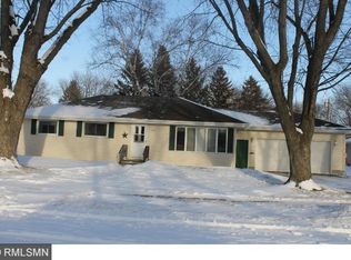 1604 Baxter Ave N, Glencoe, MN 55336