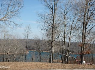 553 Two Rivers Ln, La Follette, TN 37766