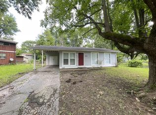 2810 Grants Pkwy, Florissant, MO 63031