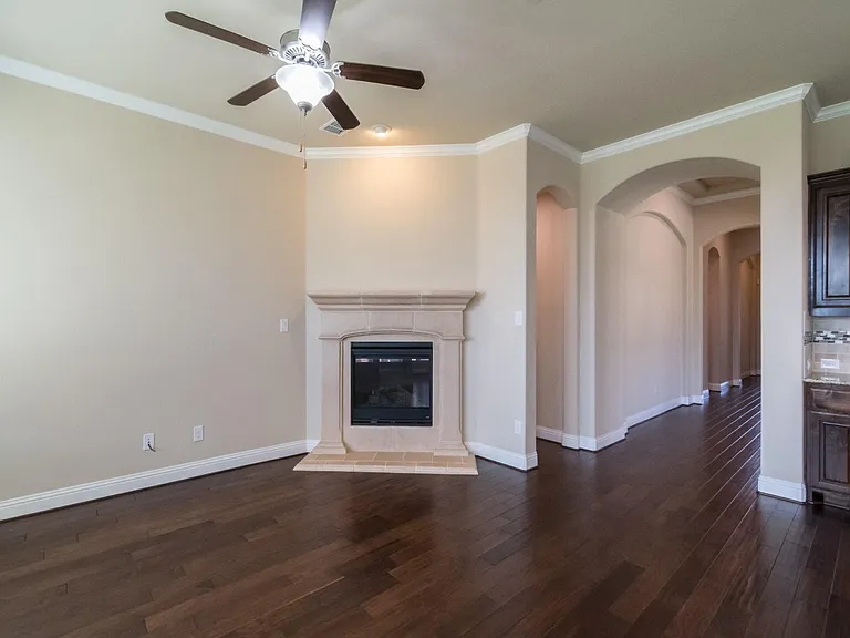 313 Wyndale Ct — Photo 15