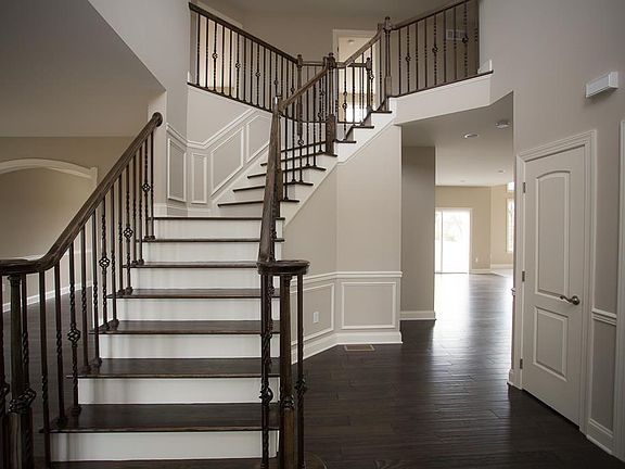 5th image of 4315 Belmont Dr #12