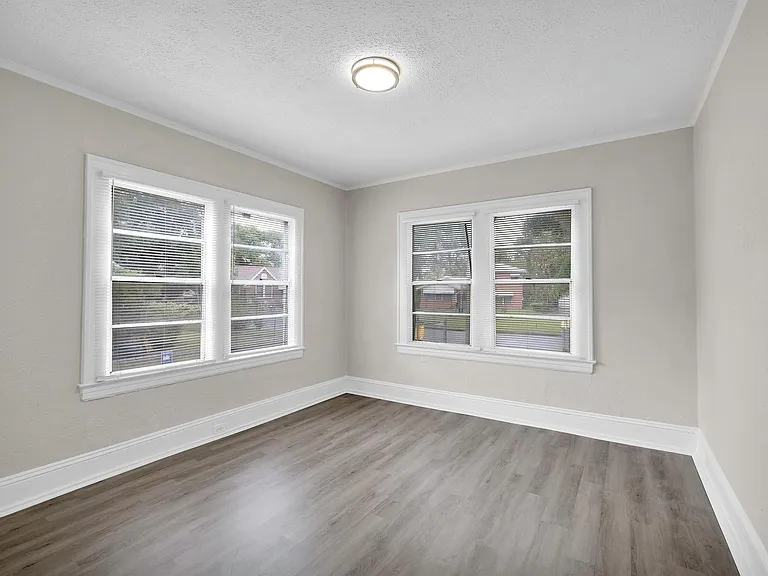 6418 Sapphire Dr — Photo 20