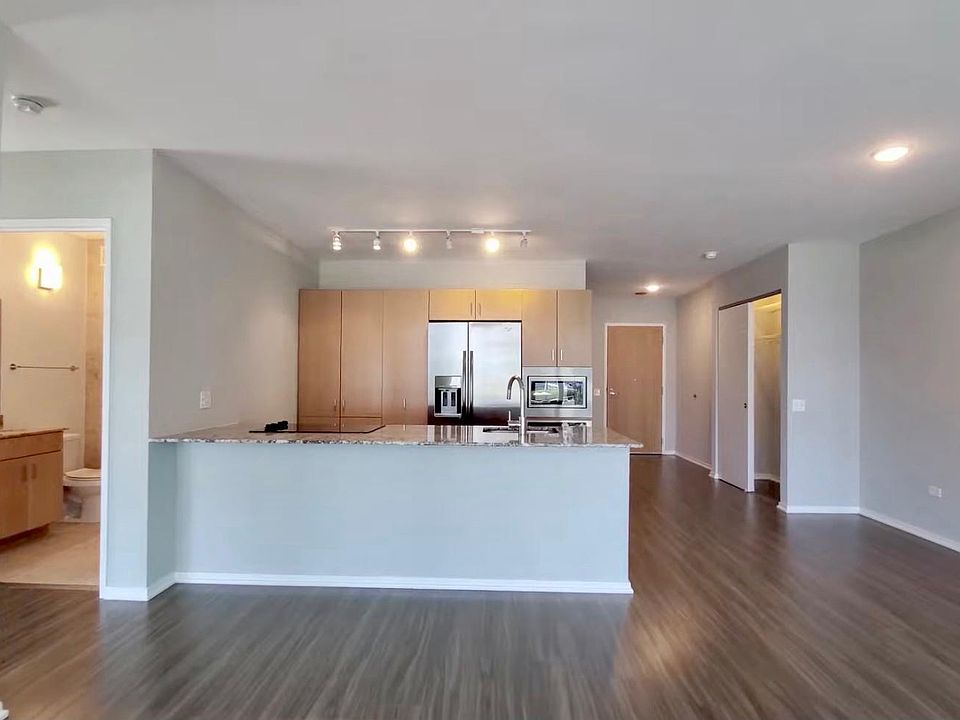 1st image of 240 E Illinois St #808