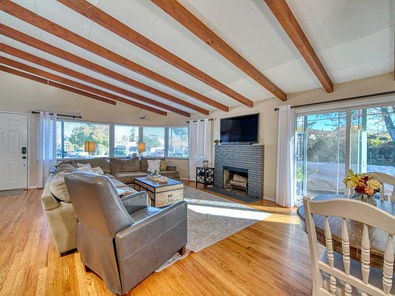 2nd image of 510 Claremont Dr