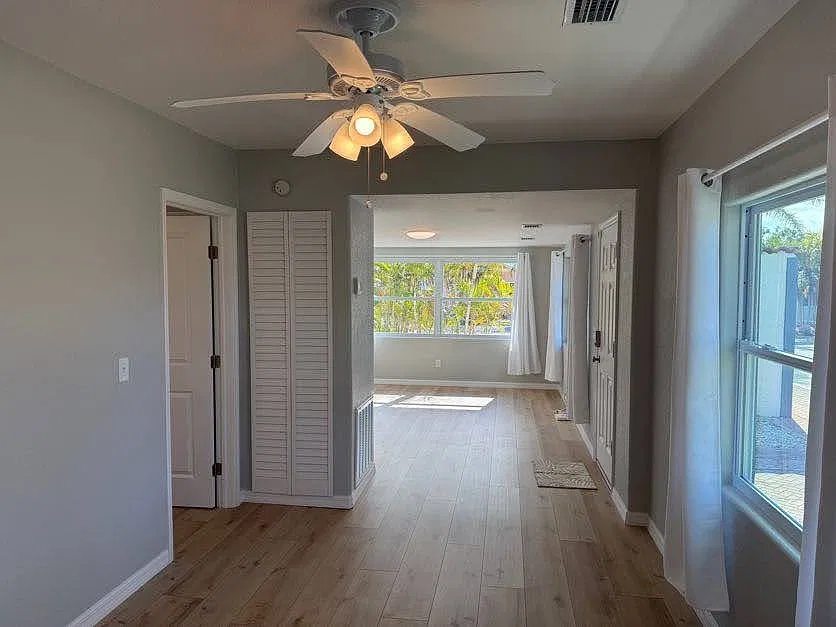 2 bed, 793 sqft, $2,800 — Photo 2