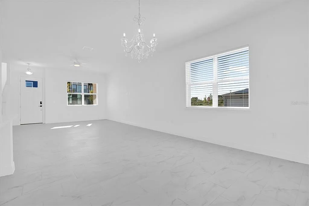 3 bed, 2.5 bath, 1789 sqft, $2,500 — Photo 3