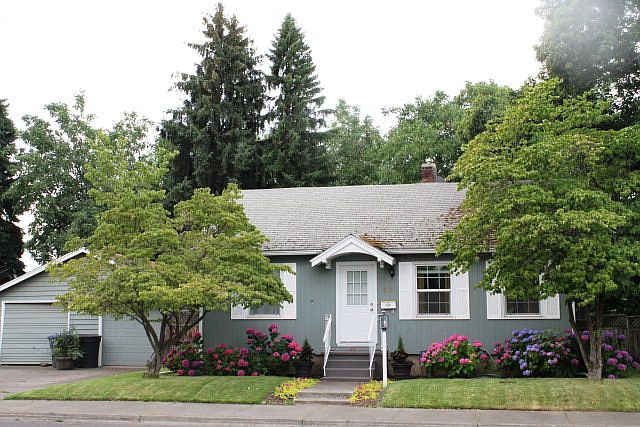 1st image of 612 Bryant Ave