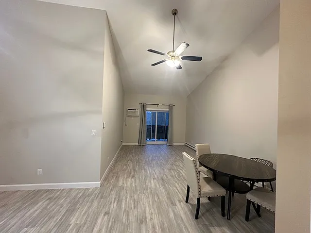 2 bed, 1109 sqft, $2,750 — Photo 2