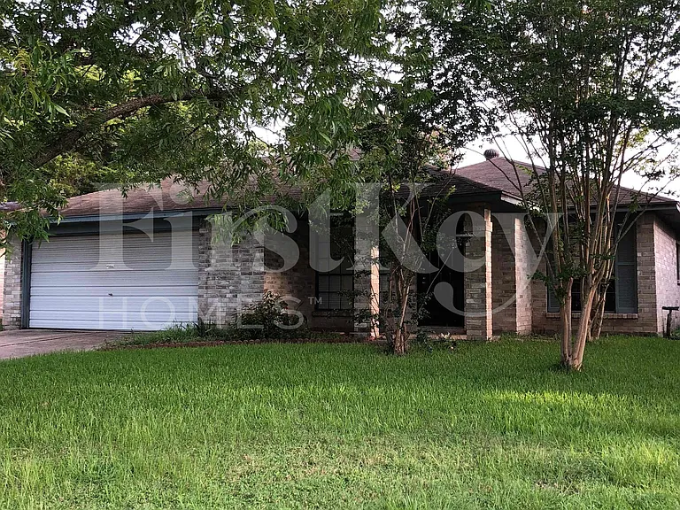 18742 Glen Briar Ln — Photo 1
