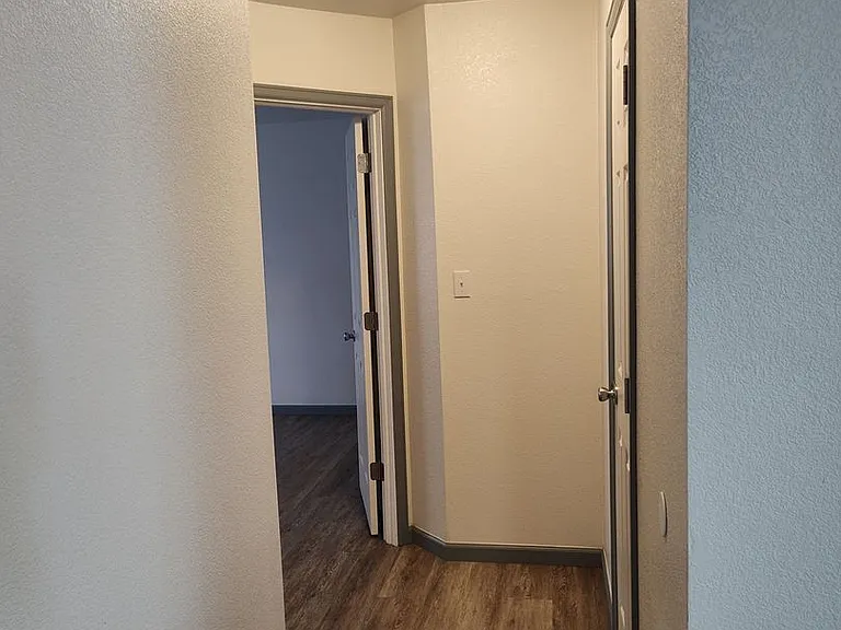 5003 Landmark Rd — Photo 9