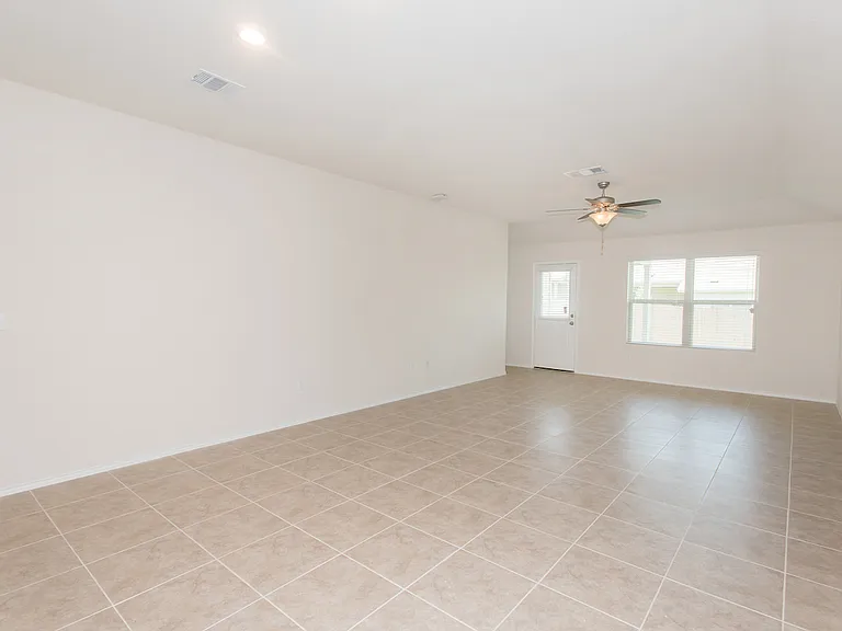 5717 Southerner Way — Photo 7