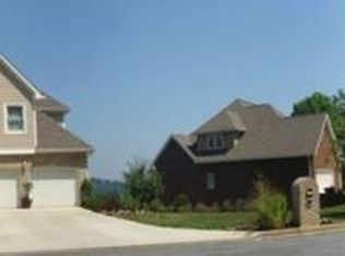 216 Willows Ridge Ct, Johnson City, TN 37601