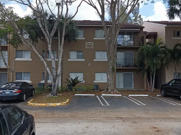 1101 N Benoist Farms Rd APT 103, West Palm Beach, FL 33411