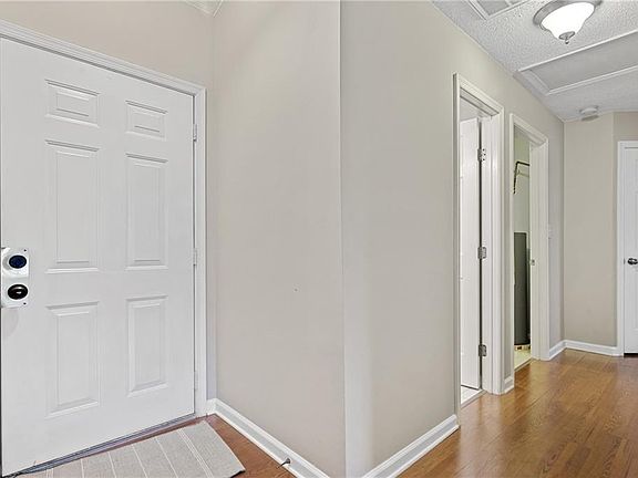 5th image of 806 Newday Court