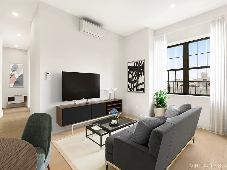 141 India St #3E — Photo 4