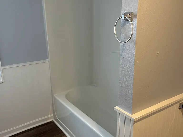 Bathtub