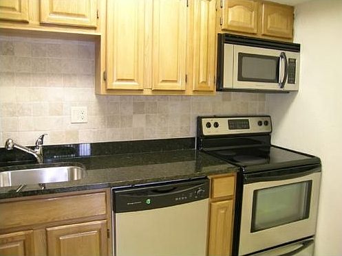 1st image of 330 SE 19th Ave APT D