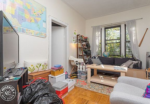 3rd image of 601 Park Pl #41