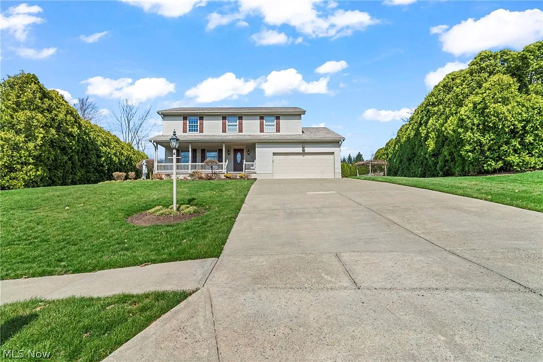 551 E Regency Cir photo 1