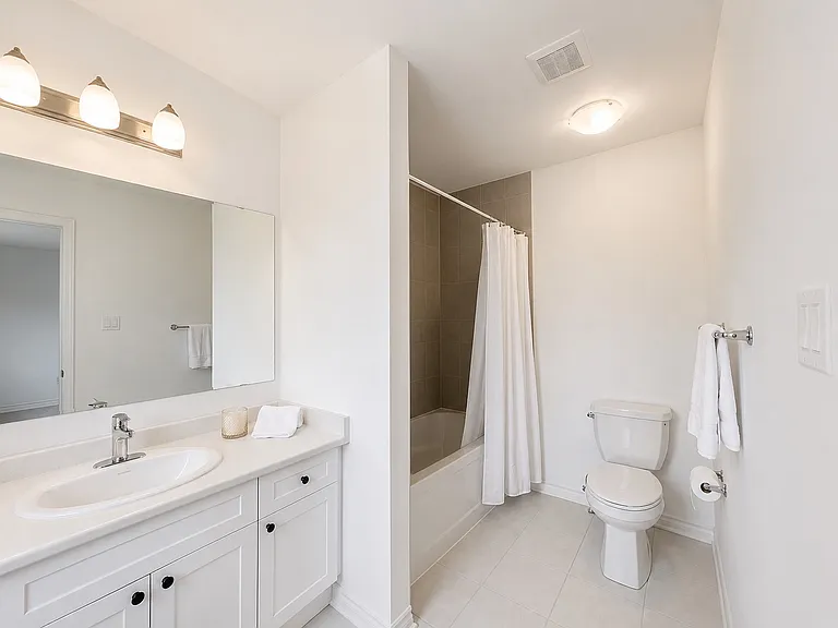 Primary Ensuite Bathroom