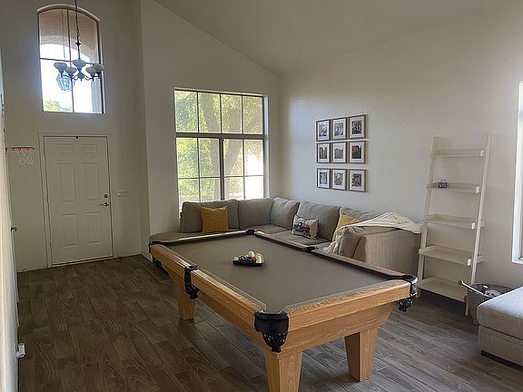 5th image of 1249 W Kingbird Dr