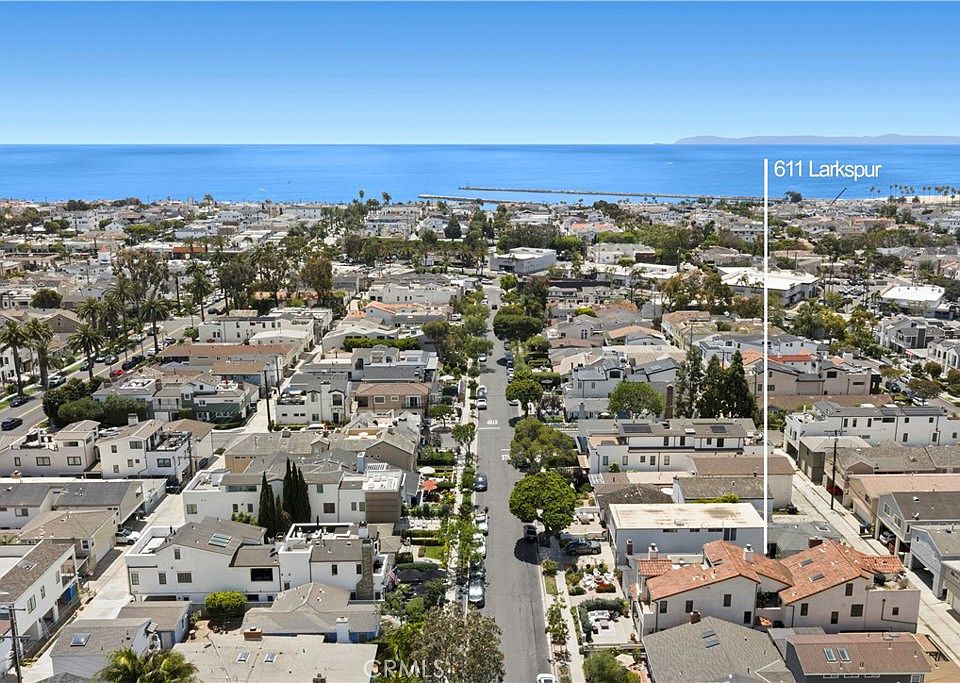 1st image of 611 Larkspur Ave