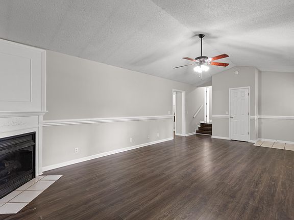 2nd image of 5031 Village Dr