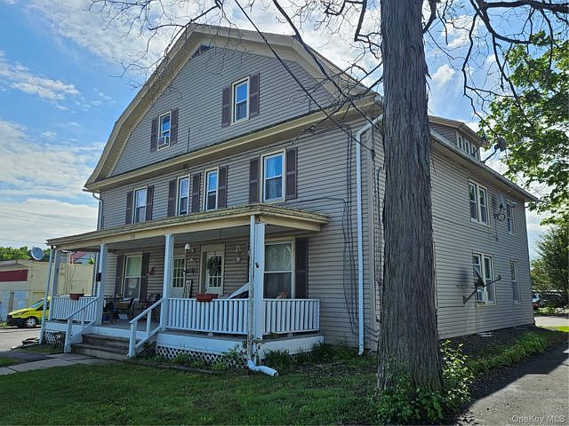 2nd image of 130 Maple Ave