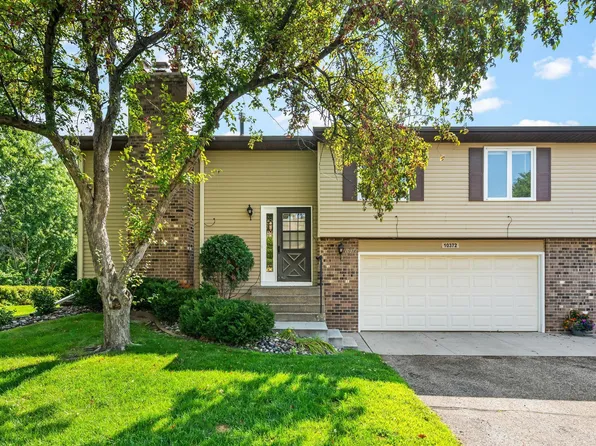 10372 Balsam Ln, Eden Prairie, MN 55347
