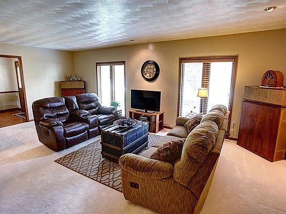 5th image of 415 Rankin Dr