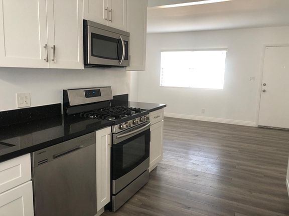 5th image of 1804 12th St APT 3