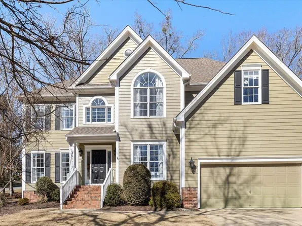 301 Autumn Dr, Chapel Hill, NC 27516