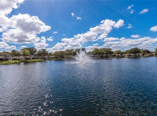 300 Berkley Rd APT 103, Hollywood, FL 33024