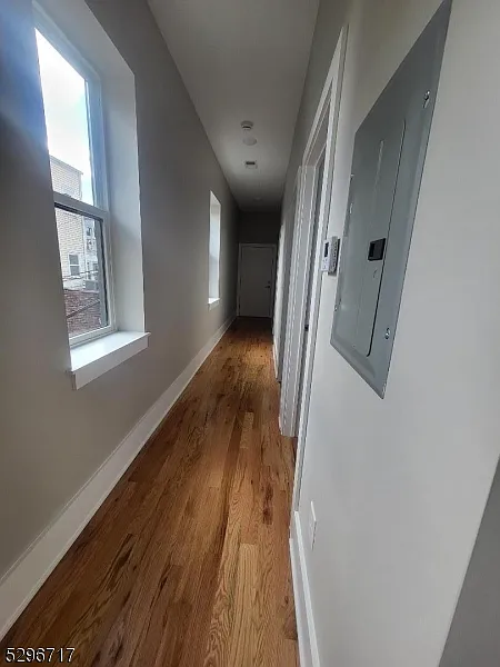 2 bed, 1.5 bath, $2,400 — Photo 2