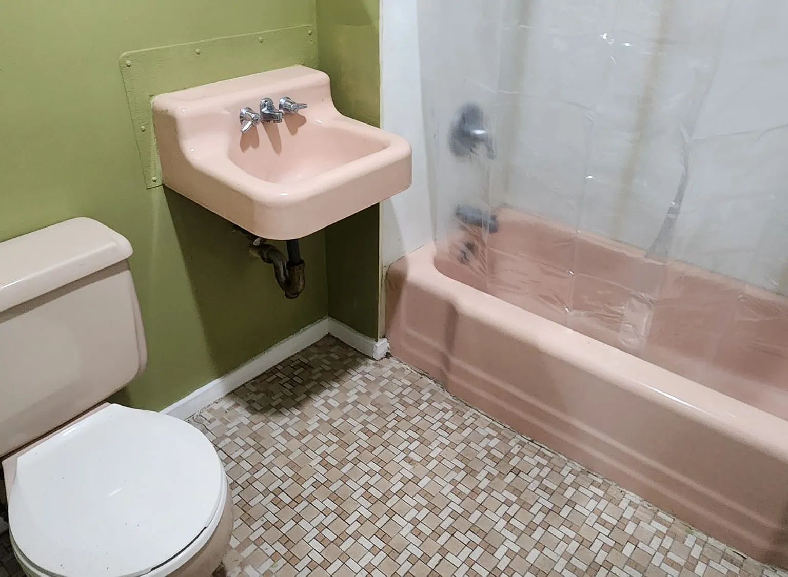 1 bed, $1,596 — Photo 2