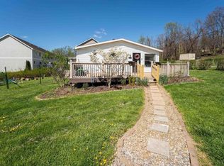 45 Goose Hollow Rd, Morgantown, WV