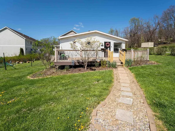45 Goose Hollow Rd, Morgantown, WV 26508